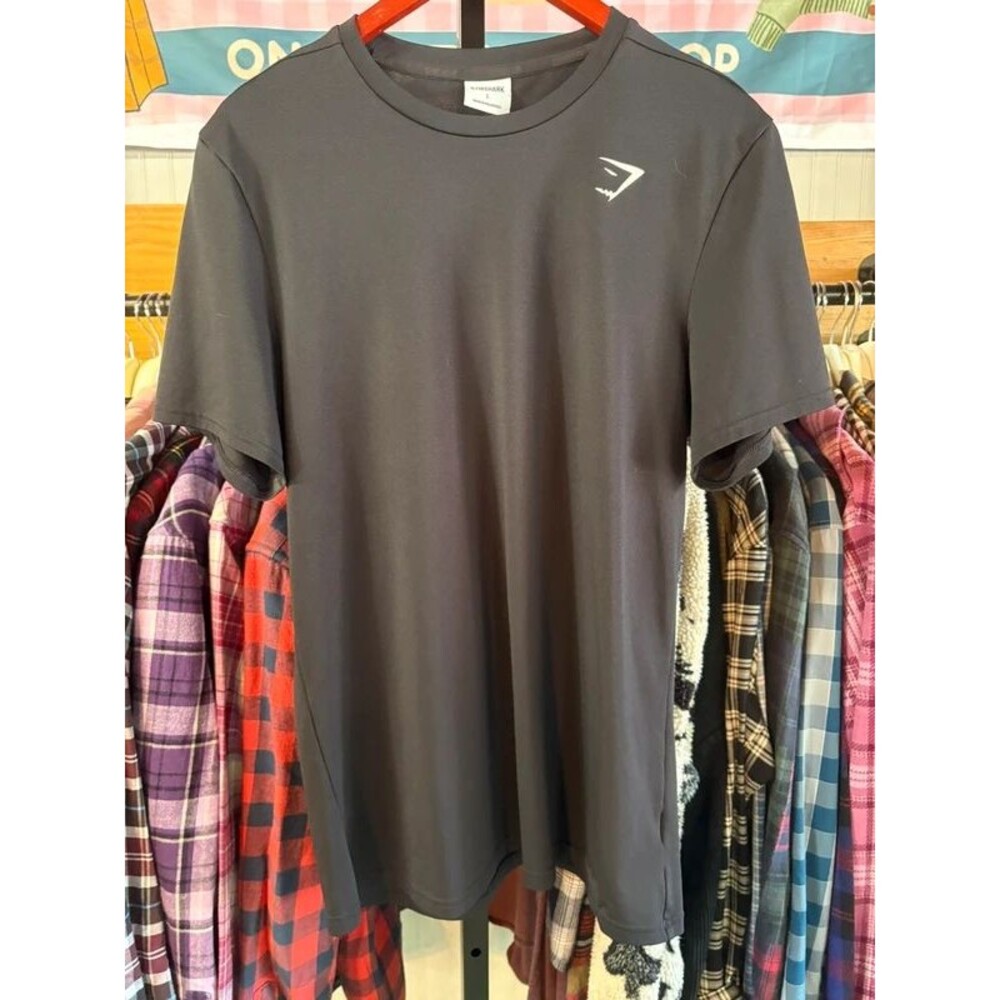 Gymshark large athletic tee